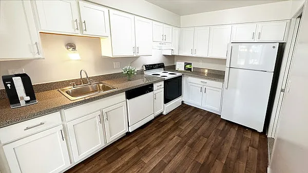 Colony Park Apartments
