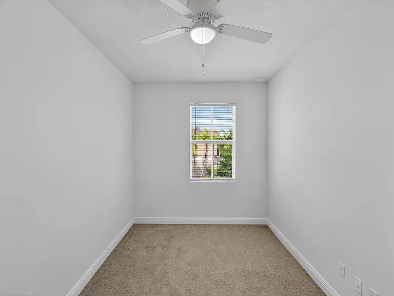 Emerald Landing — Photo 43