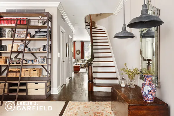 Sold by Leslie J. Garfield | media 4