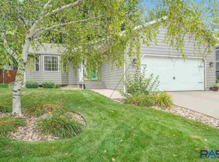 5009 E Belmont St, Sioux Falls, SD 57110