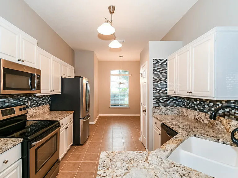 3701 Woodbriar Dr — Photo 6