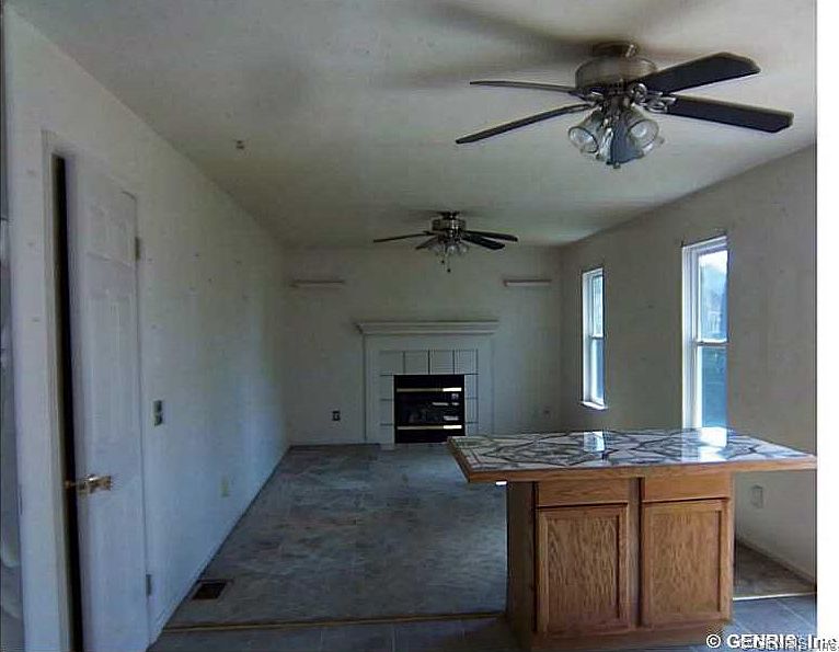 2nd image of 180 Alverstone Way