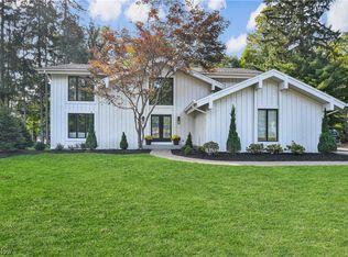 114 Southwyck Dr, Chagrin Falls, OH 44022