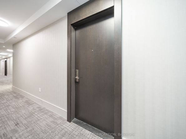 9000 Jane St #231, Vaughan, ON L4K 0M6