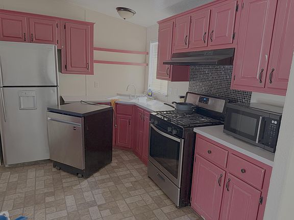 2nd image of 617 Wisconsin St