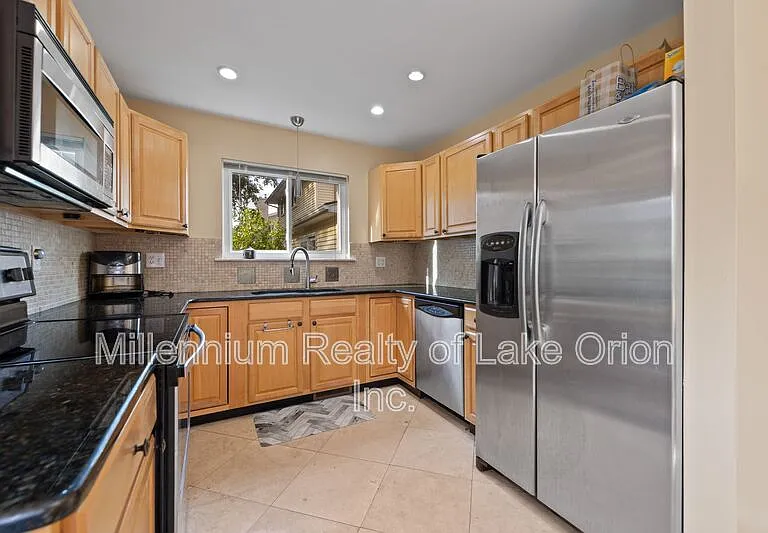 676 Sheffield Rd — Photo 6