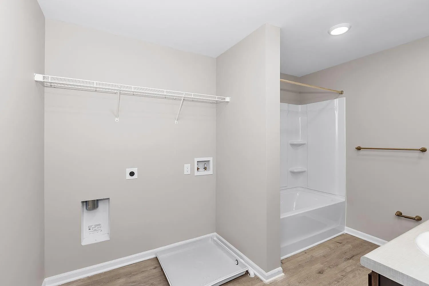 Watson Pointe — Photo 1