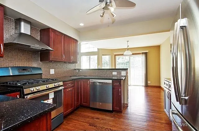 817 Dracut Ln — Photo 3