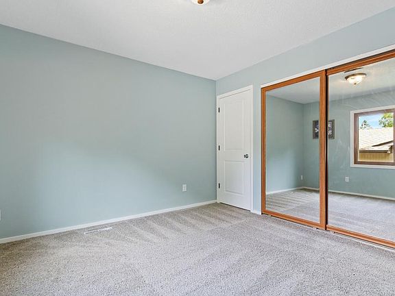 2nd image of 2340 Cascade Plz S