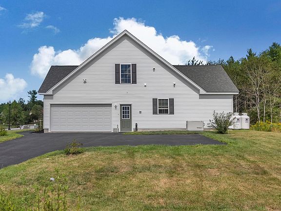 5th image of 47 Fieldstone Drive