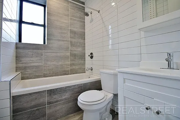 Rented by Real Street Inc | media 3