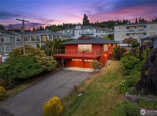 909 10th St, Bellingham, WA 98225