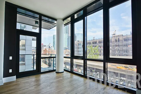 Rented by Fiddler Realty | media 123