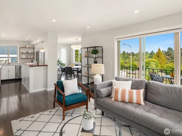 6519 35th Avenue NE #201, Seattle, WA 98115