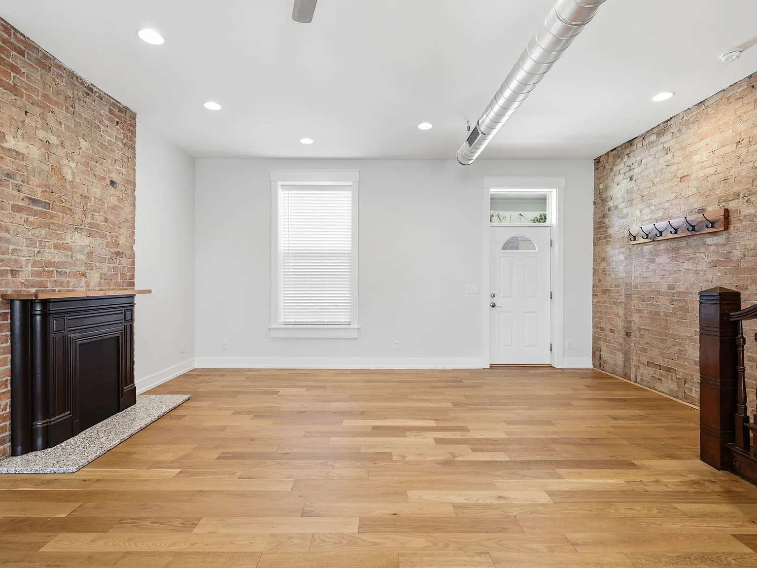 2 bed, 2.5 bath, 1500 sqft, $2,295 — Photo 4