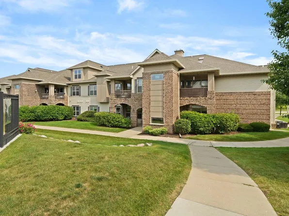 3053 West Drexel AVENUE #109, Franklin, WI 53132