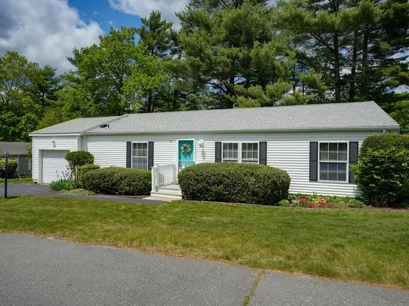 4503 Oak Point Dr, Middleboro, MA 02346