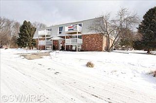 2nd image of 6716 Cascade Rd SE APT D7