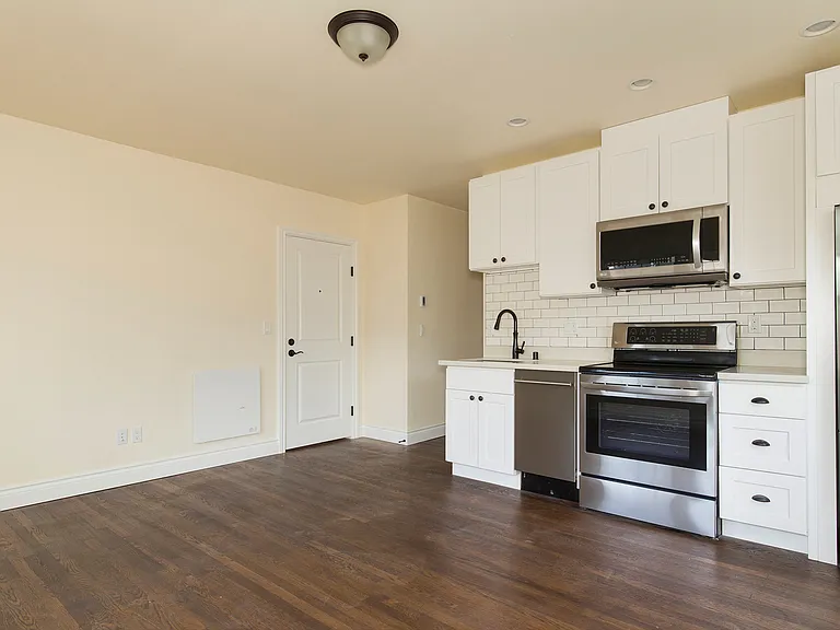 571 Valley St #5 — Photo 14