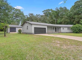 6472 Sandy Ln, Milton, FL 32570