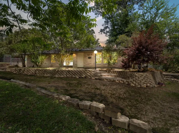 2019 Columbus Cir, Leesville, LA 71446