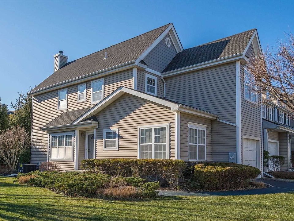 1st image of 42 Paddington Cir