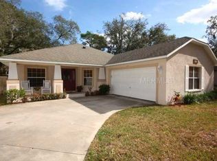 11717 Sycamore Pl, Temple Terrace, FL 33617