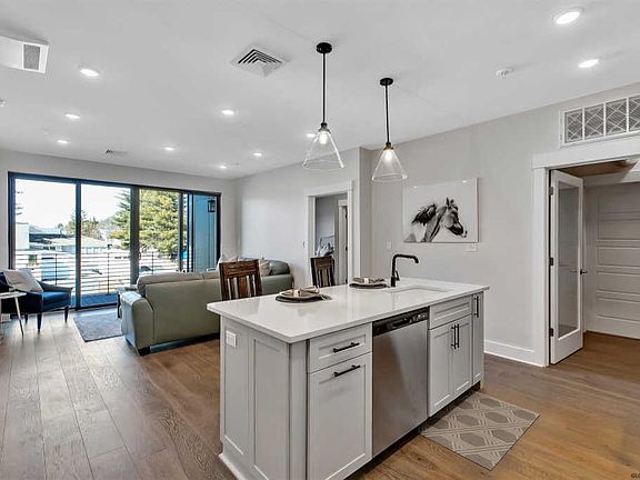 3rd image of 116 West Ave #204