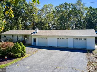 2666 Banko Ln, Hellertown, PA 18055