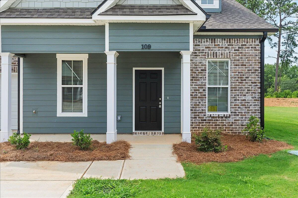2 bed, 2.0 bath, 1285 sqft, $1,900 — Photo 1