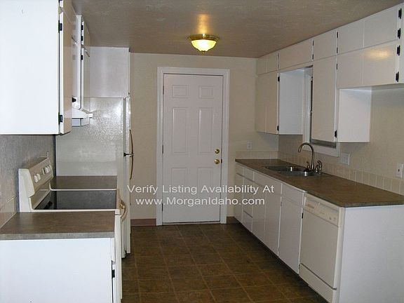 4th image of 3904 W Rose Hill St