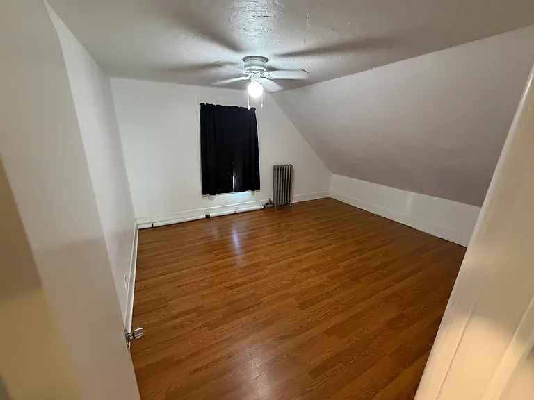 197 Nichols St #3 — Photo 6