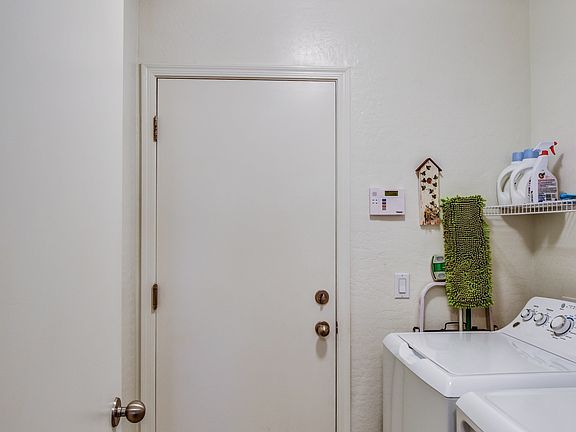 4th image of 27971 N Gold Ln