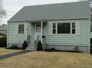 24 Chelsea St, Stratford, CT
