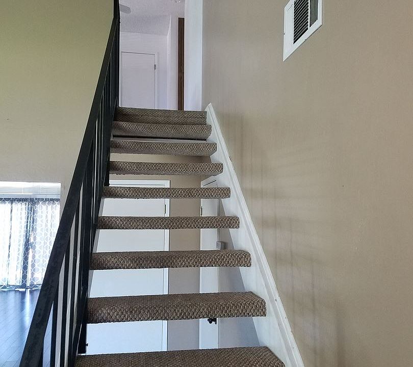1st image of 2050 Davis Dr
