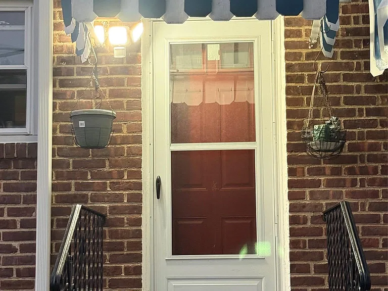 71 Ribbon St — Photo 6