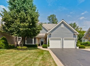 594 Wharton Dr, Lake Forest, IL 60045