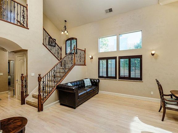 5th image of 2704 Dinwiddie Way