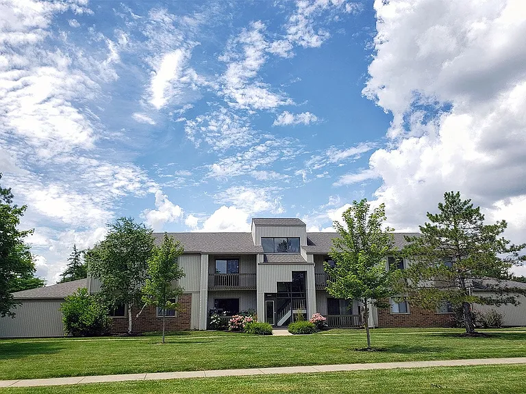 Liberty Hill Apartments — Photo 16