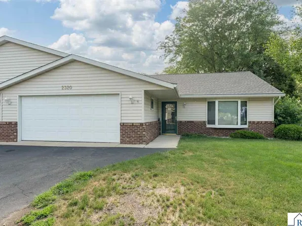 2320 Hoffman Path, Mankato, MN 56001