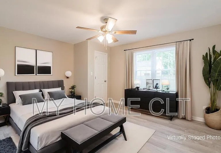 2336 Barry St #A — Photo 10