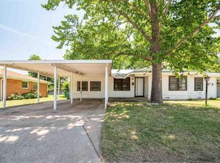 409 Peach St, Burkburnett, TX 76354