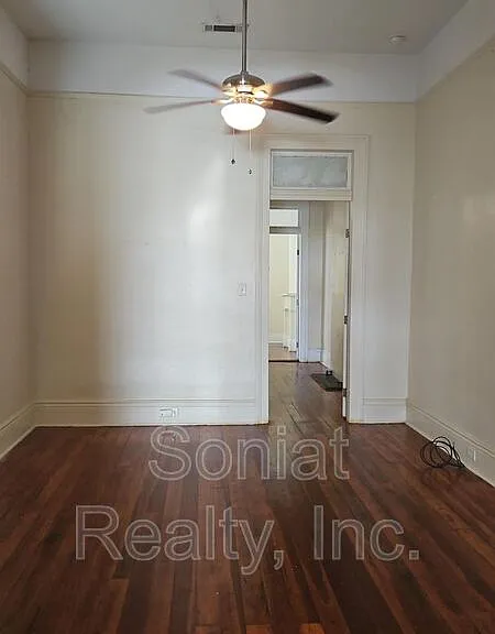 1910 Elysian Fields Ave — Photo 4