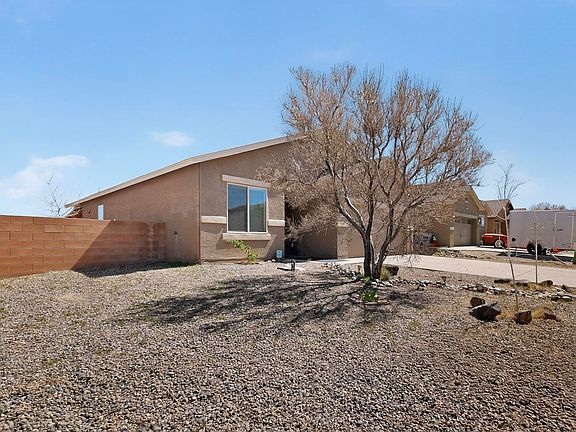 2nd image of 6701 Mountain Hawk Loop NE