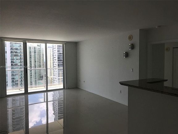 3rd image of 1155 Brickell Bay Dr APT 2209