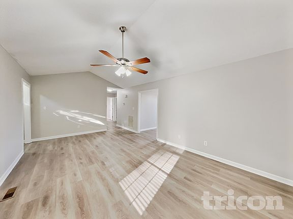 3rd image of 149 Cambridge Elm Dr