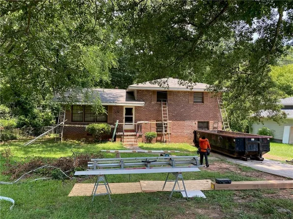 1698 Camperdown Cir, Decatur, GA 30035