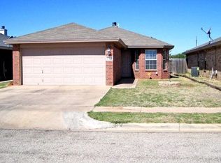 8104 Temple Ave, Lubbock, TX 79423
