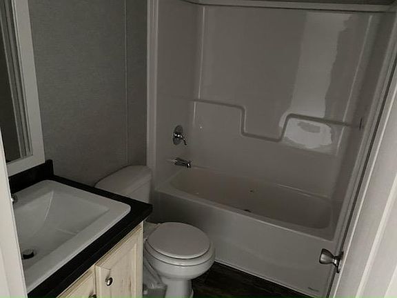 2nd image of 34 Quarry Hill Est #34