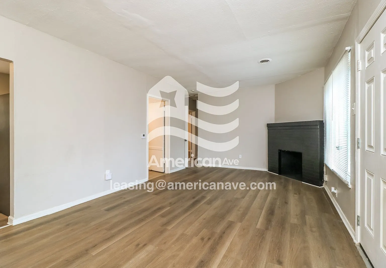 2 bed, 1.0 bath, 872 sqft, $1,097 — Photo 2